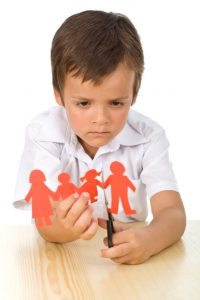 子供たちを忘れない: 子供たちの離婚への適応を容易にする