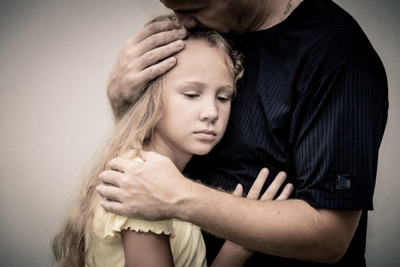 9 inteligentných spôsobov, ako sa môžu slobodní a rozvedení otcovia spojiť s dospievajúcimi dcérami