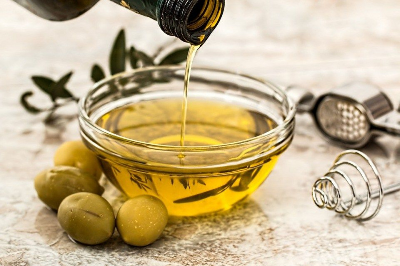 Hvordan finne ekte olivenolje og flekkfalske olivenolje