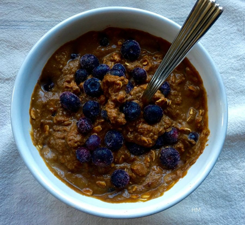 Blueberry-Protein-Overnight-Oatmeal-by-Heather-McClees-at-The-Soulful-Spoon-vegan-bez cukru-bezlepkovy-1