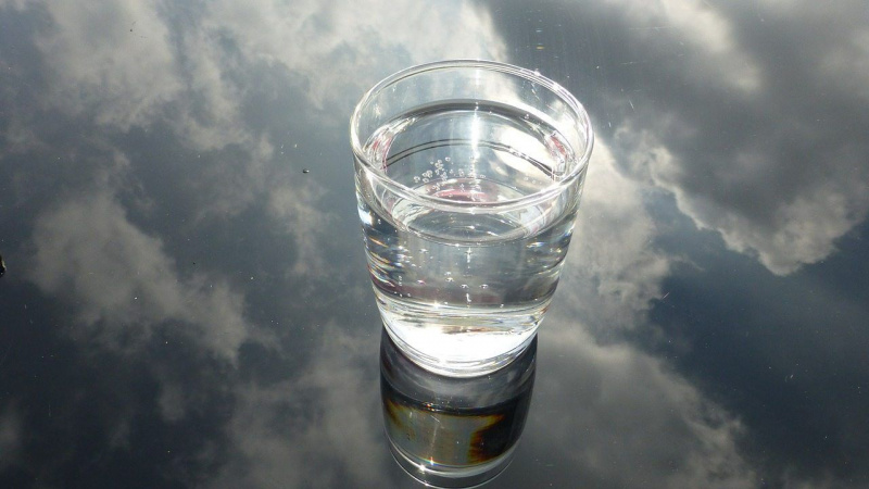 14 ženklų, kad negeriate pakankamai vandens
