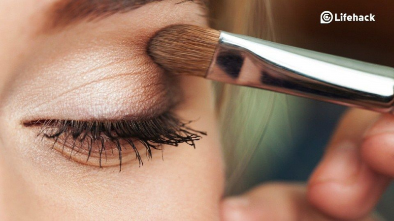 6 errores de maquillaje que te hacen parecer más mayor de lo que eres