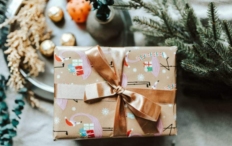 30 prasmingų ne žaislinių dovanų vaikams per šias Kalėdas