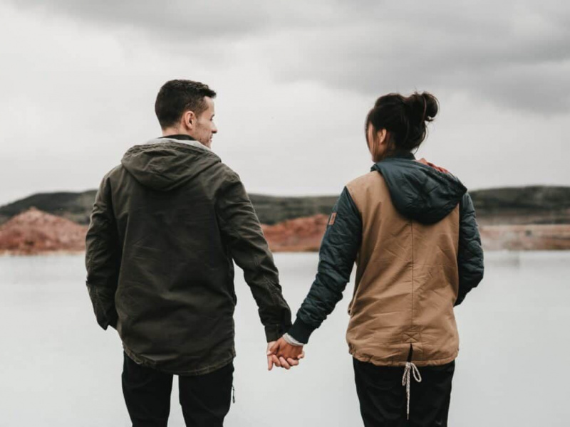 6 tikros priežastys, kodėl santykiuose jaučiatės vienas