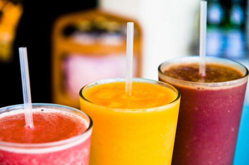 20 przepisów na soki i smoothie na energię i witalność